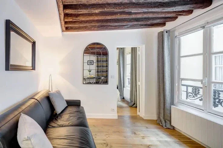 Flat Rue des Rosiers in Paris