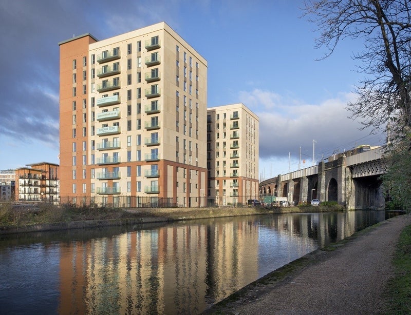Room Waterways Avenue in Trafford