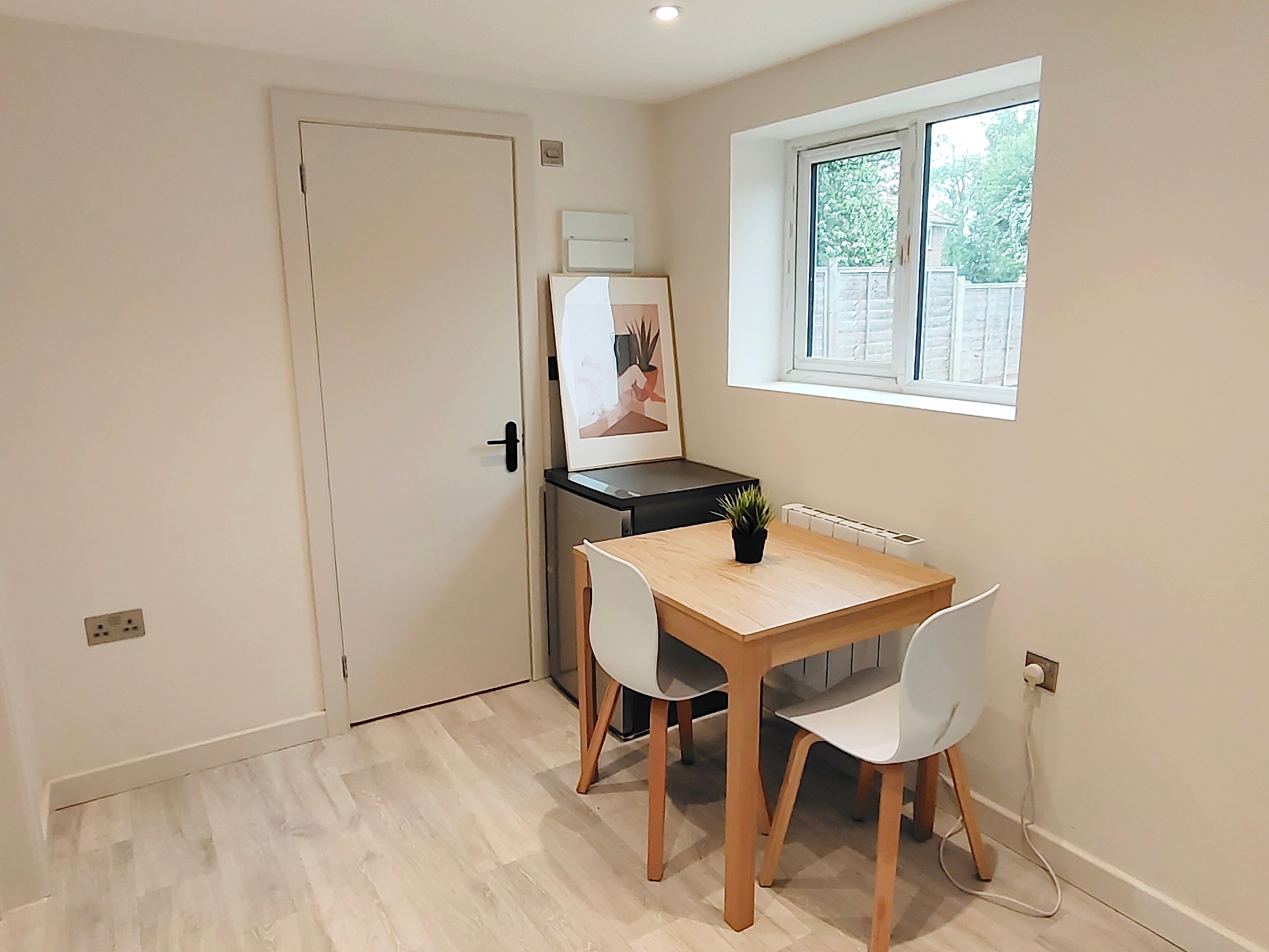 Flat Addison Gardens in Greater London