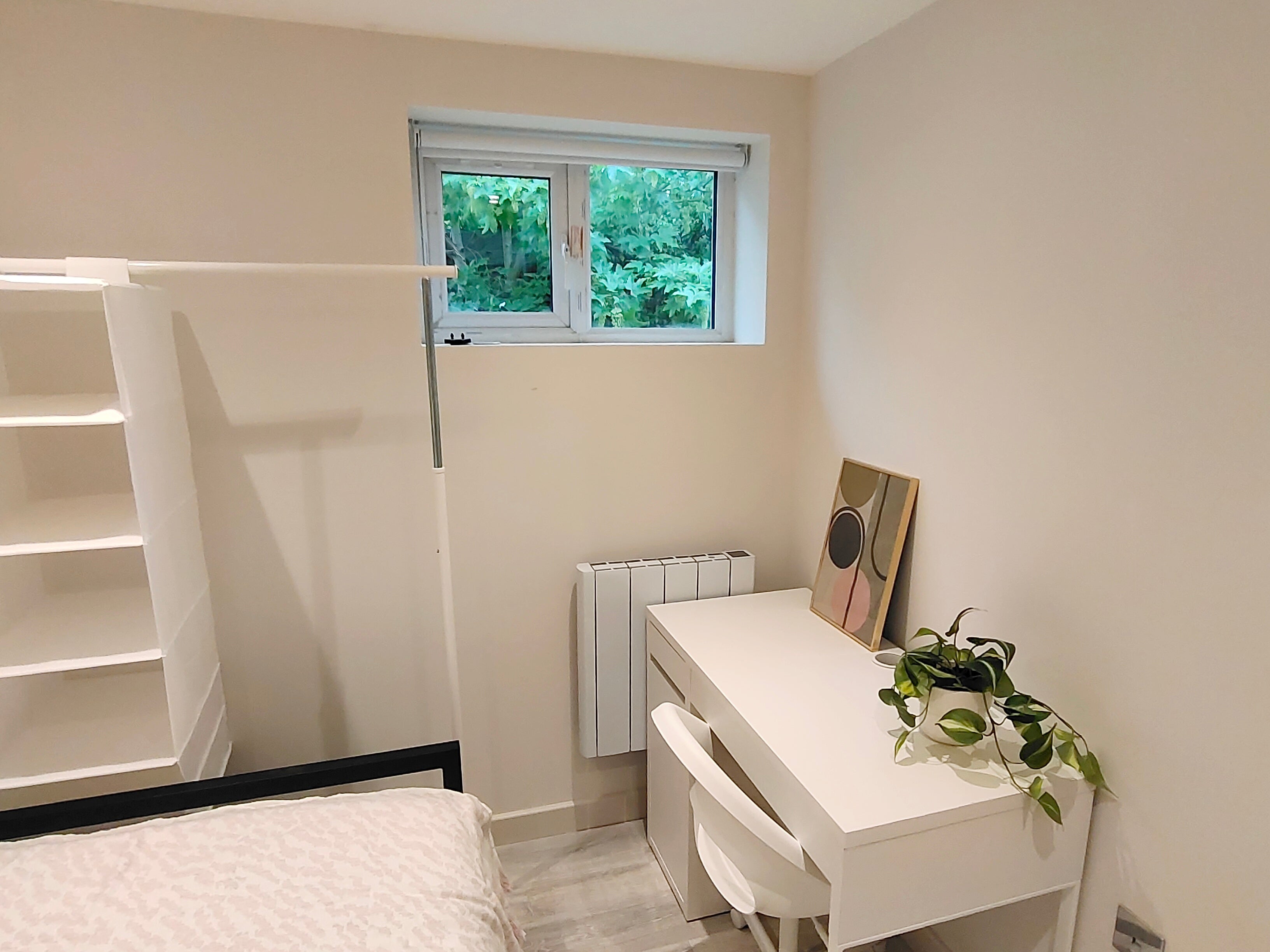 Flat Addison Gardens in Greater London