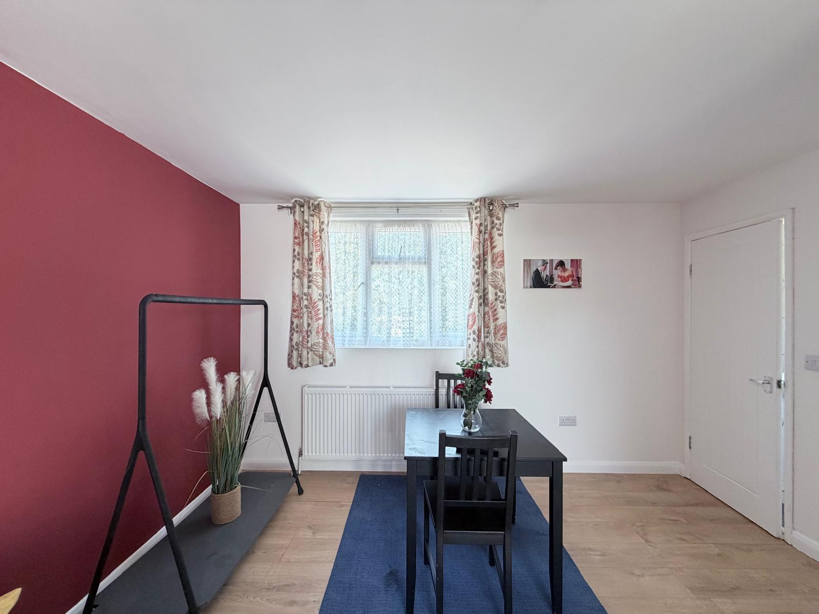 Room Stratford Road in London