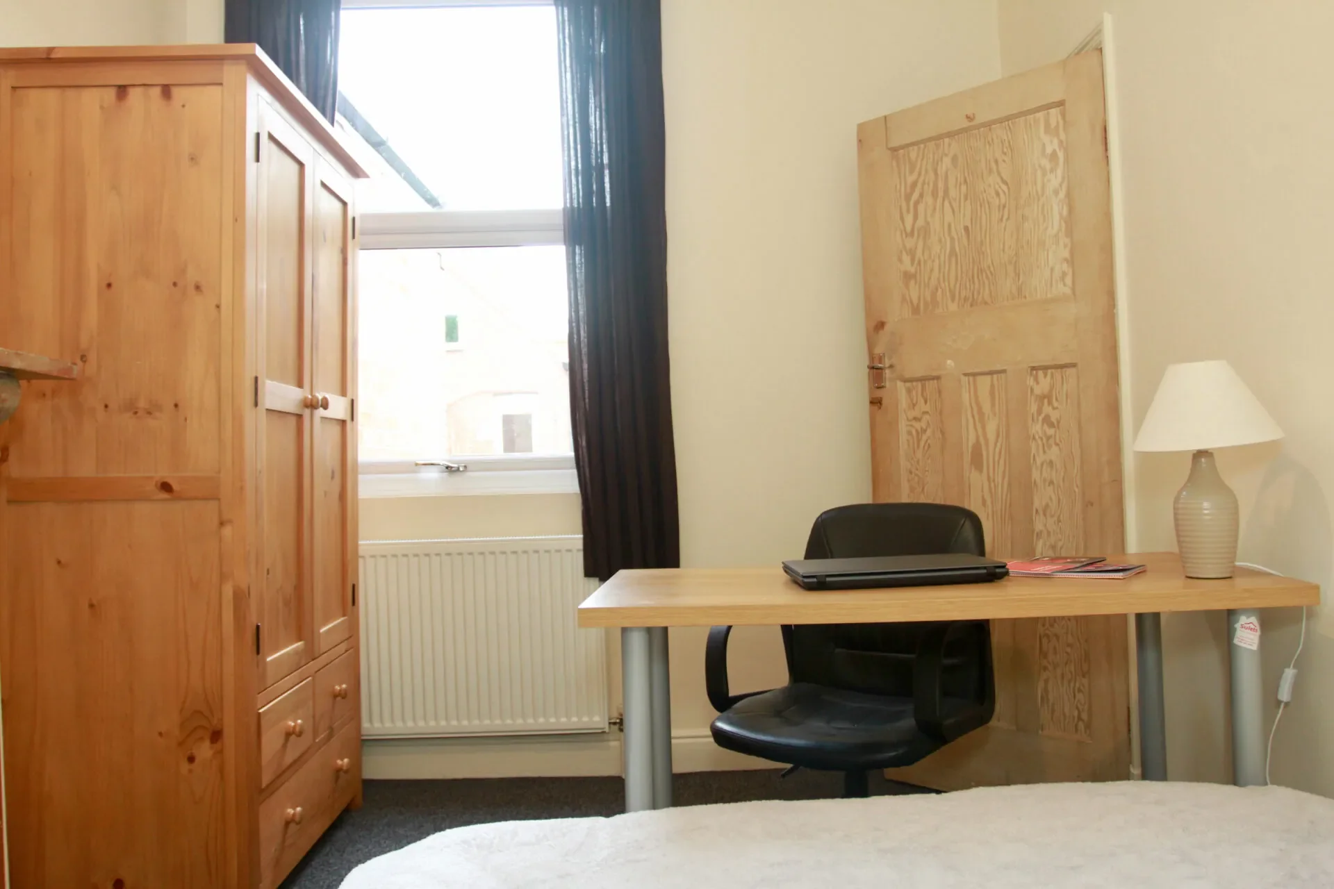 Room St Leonards Road in Leicester