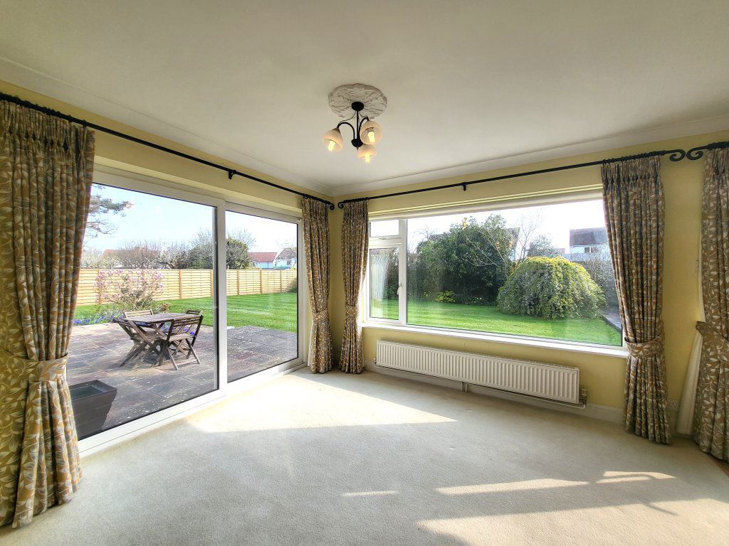 House Brabourne Gardens in Folkestone and Hythe District