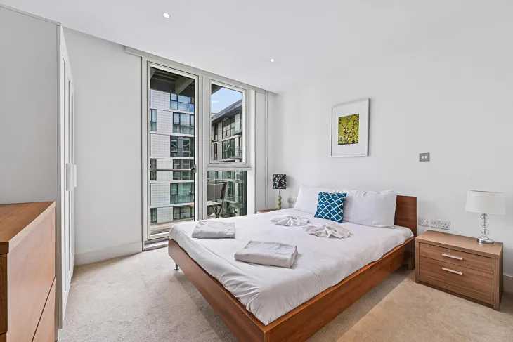 Flat Goodman Street in Greater London