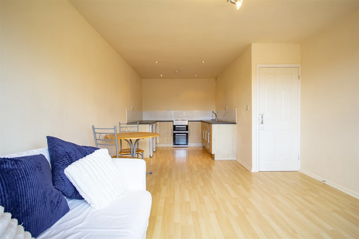 Flat Bond Lane in Charnwood