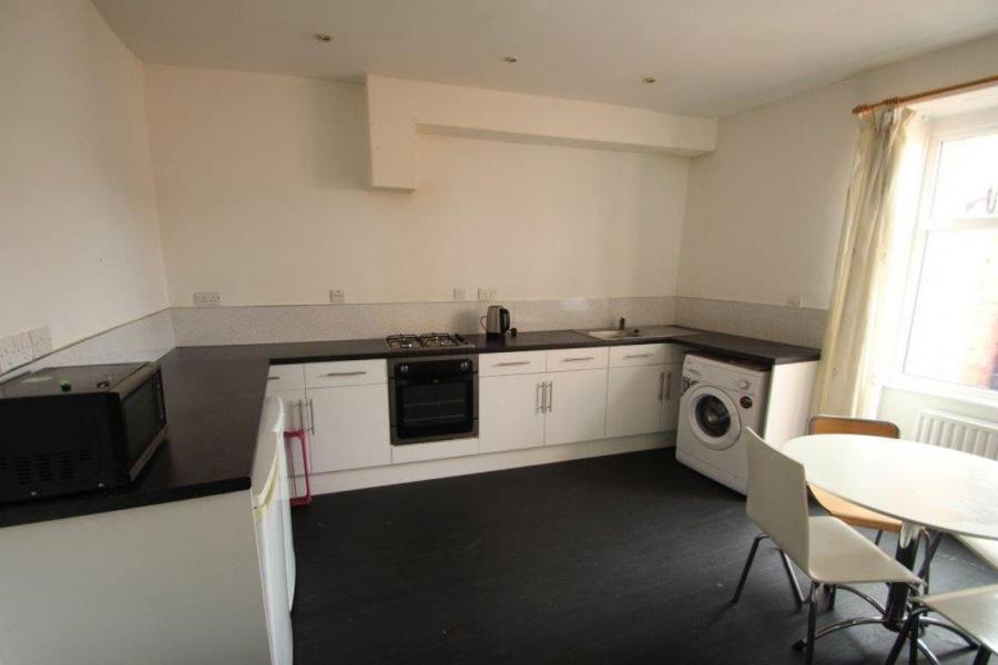 Flat Braunstone Gate in Leicester