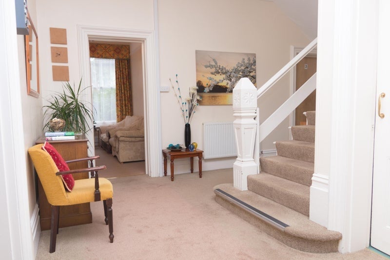 Room Knole Road in Bournemouth