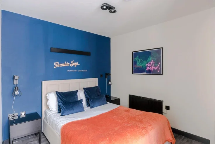 Flat Old Compton Street in City of Westminster