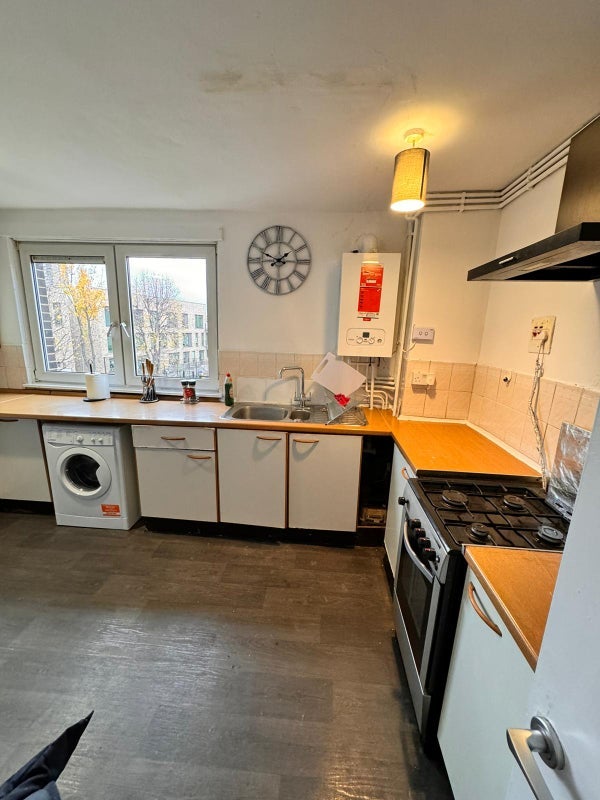 Room Arbery Road in Greater London