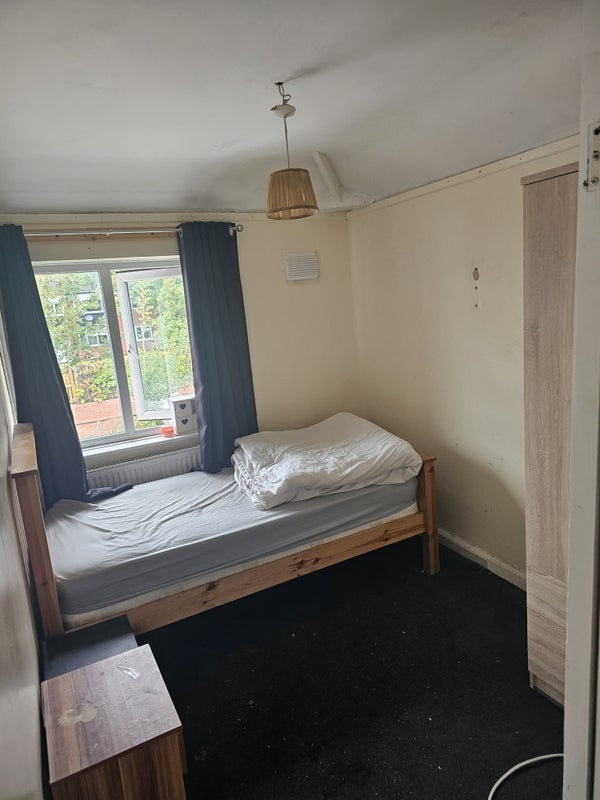 Room Millhouse Road in Birmingham