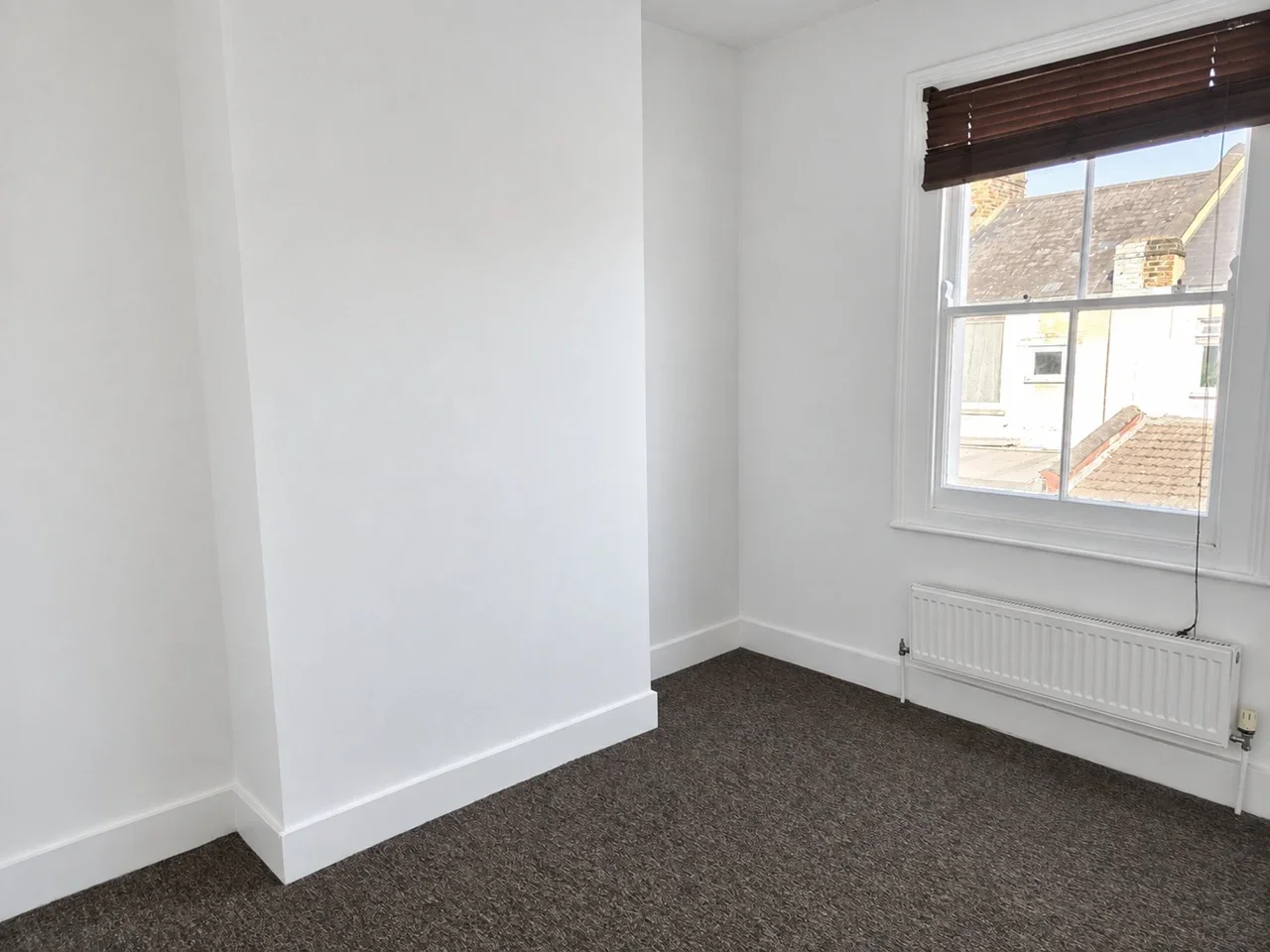 House Farmer Road in Greater London