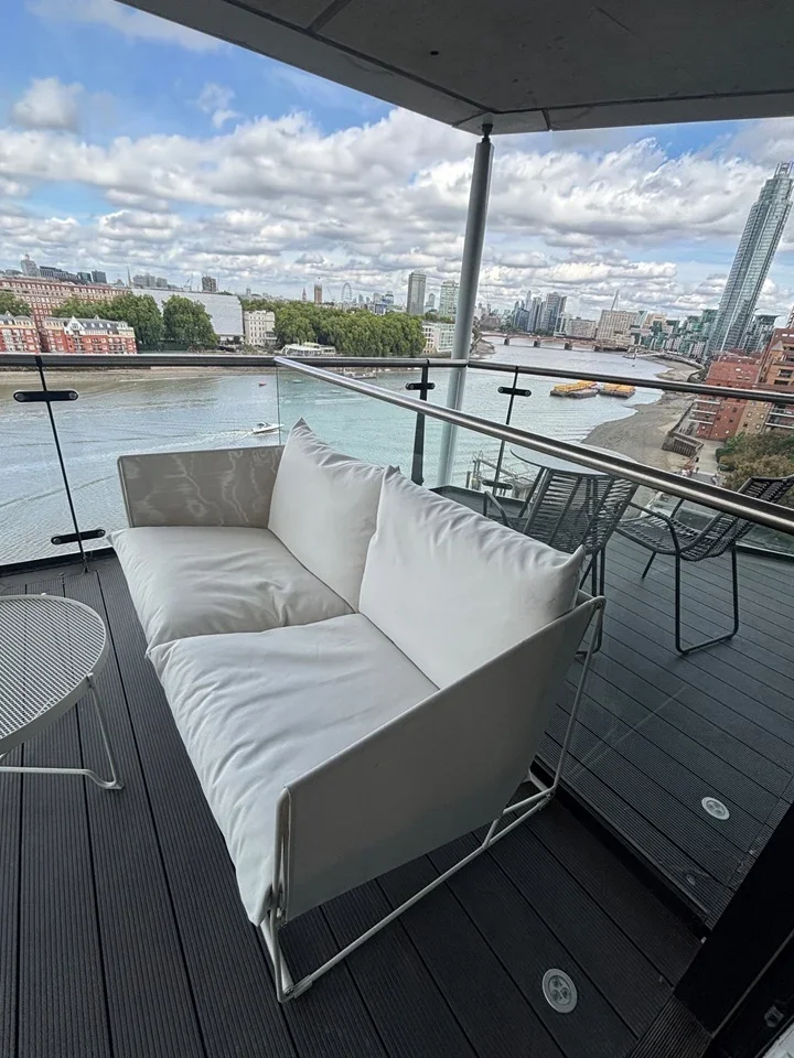 Flat Tideway Walk in Greater London