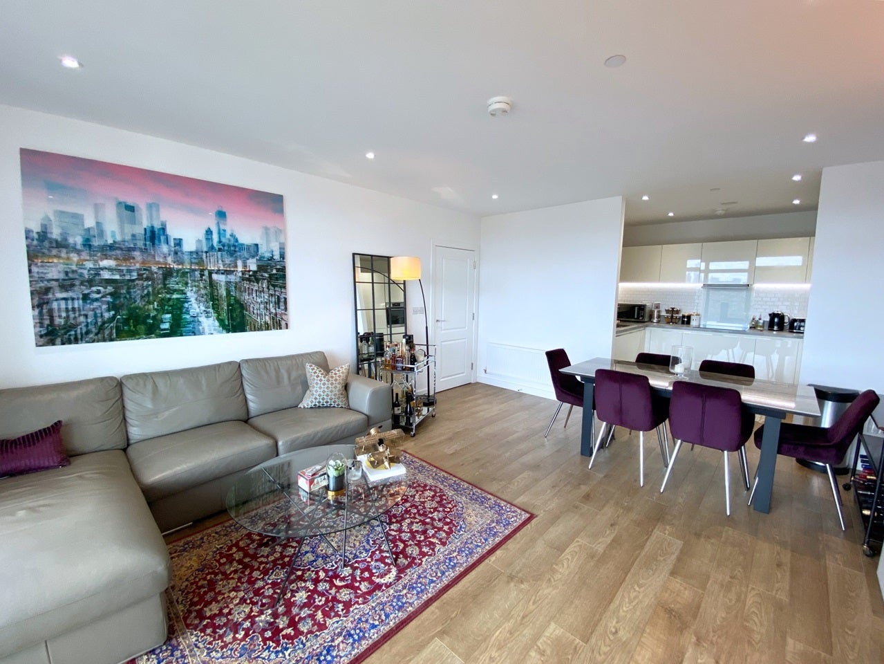 Flat Madeira Street in Greater London