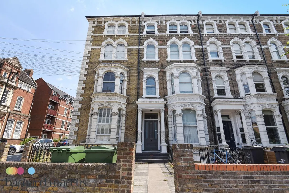 Flat Bedford Road in Greater London