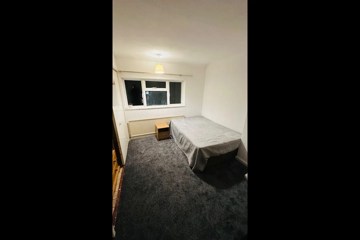 Room Ripley Avenue in Borough of Runnymede