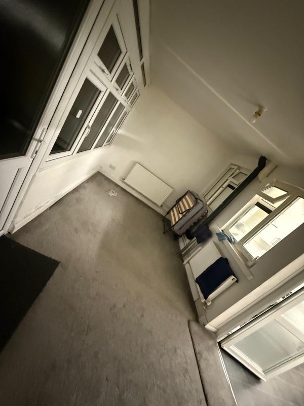 Room Sutton Road in Greater London
