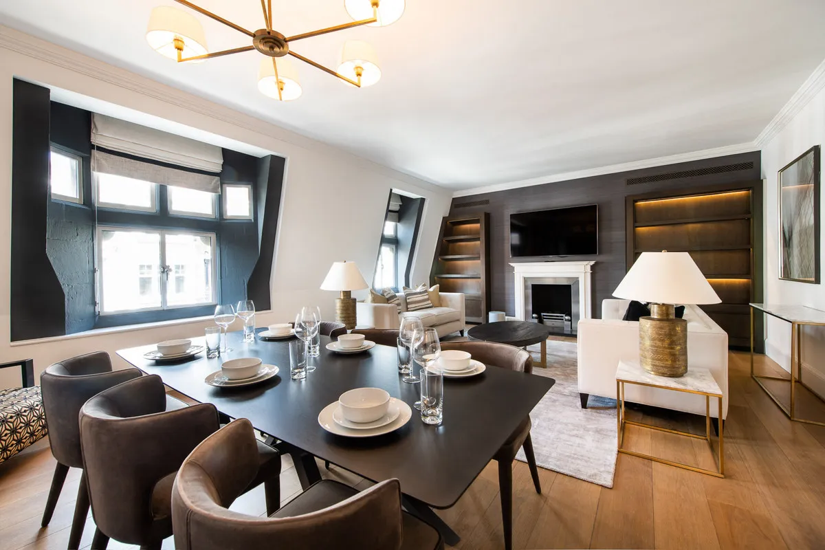 Flat Duke Street in City of Westminster