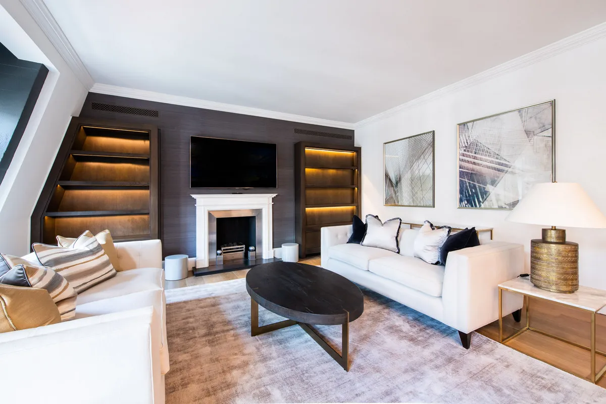 Flat Duke Street in City of Westminster