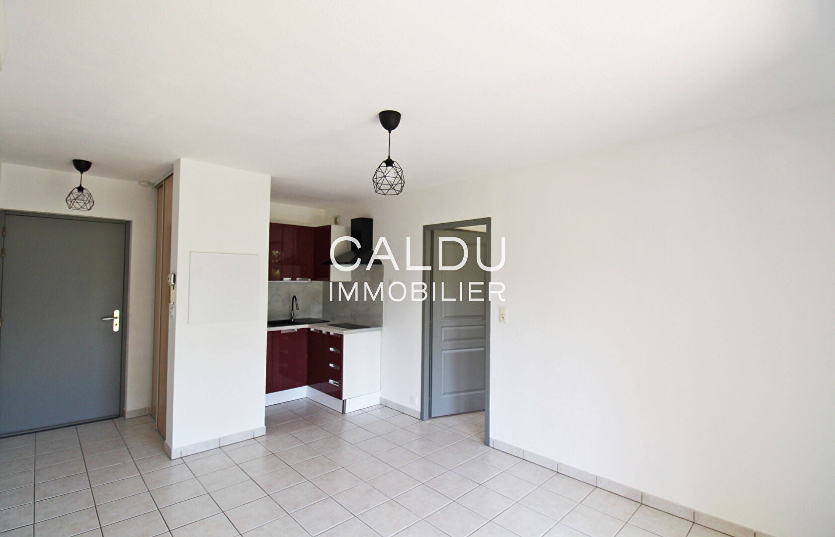 Appartement Chemin du Domaine à Laragne-Montéglin