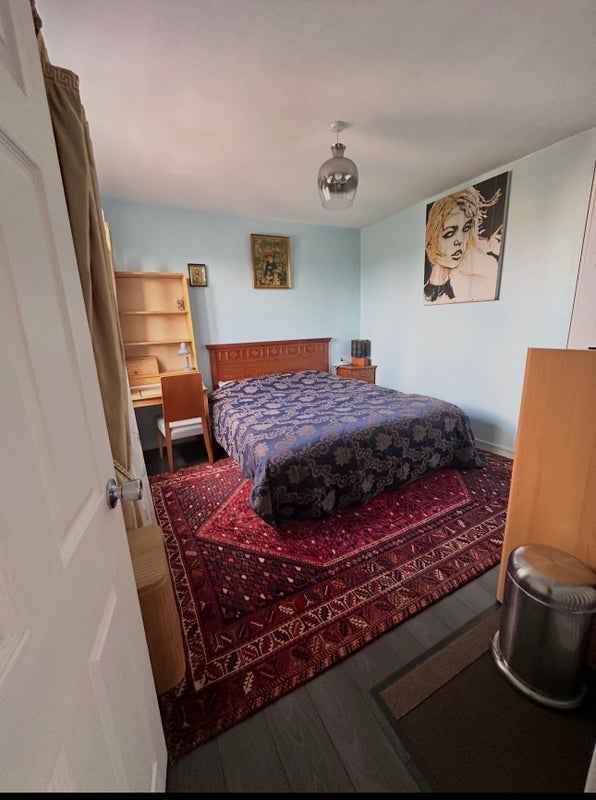 Room Longshore in Greater London