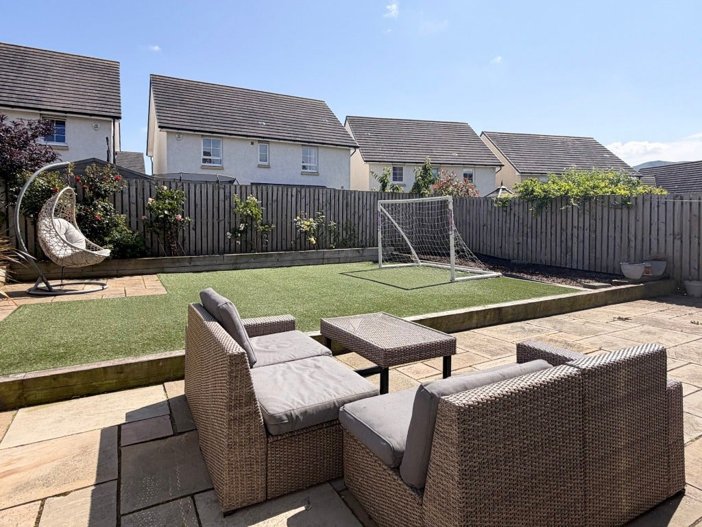 House Skerryvore Loan in City of Edinburgh