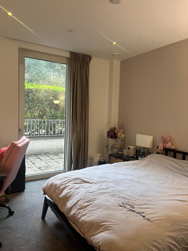 Room Penny Brookes Street in Greater London