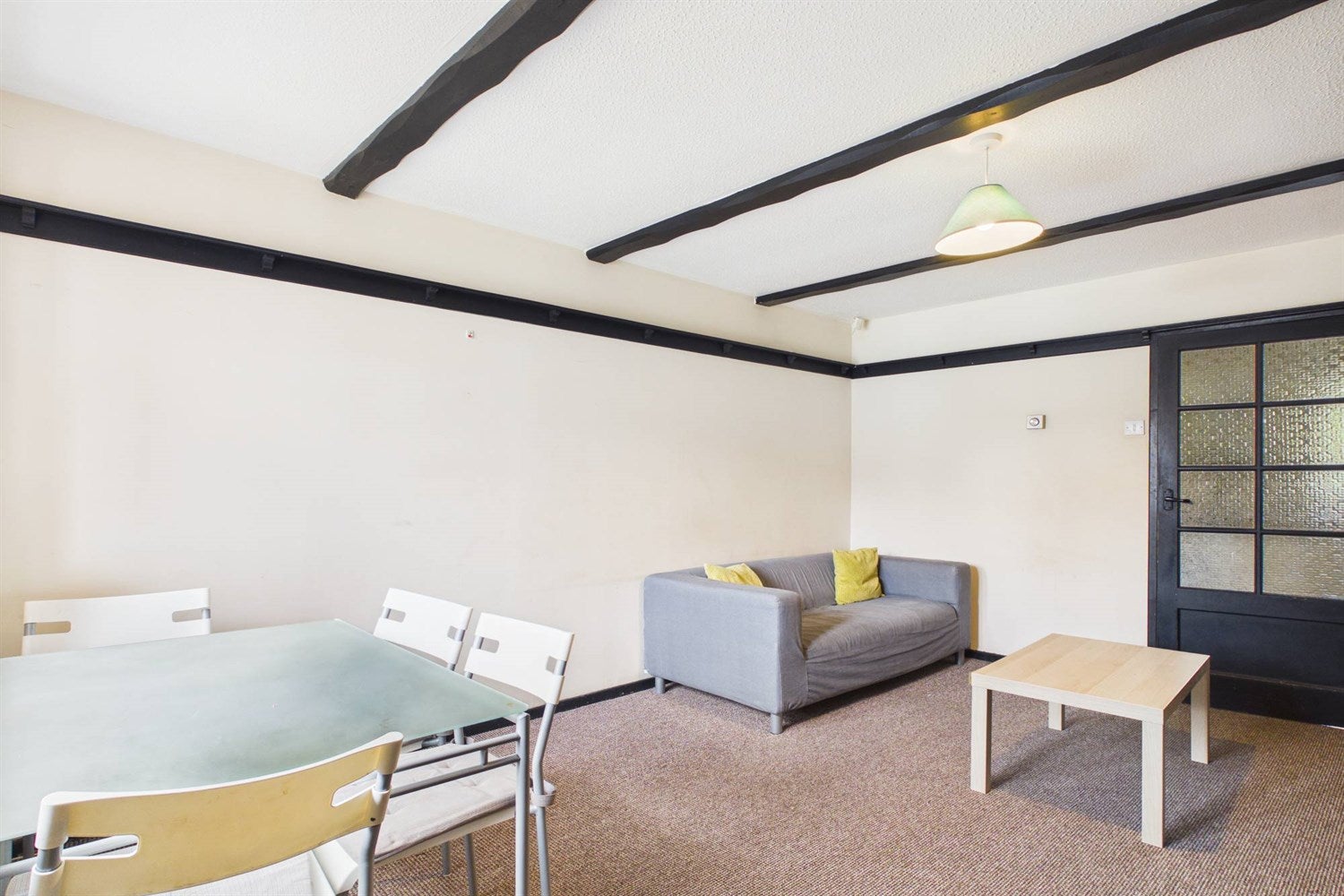 Flat Windmill Court in Newcastle upon Tyne