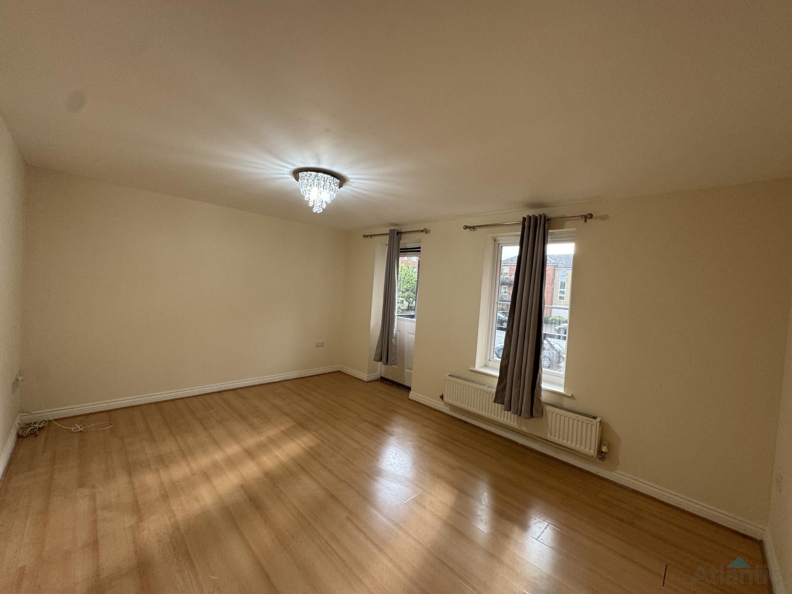 Flat Hevingham Drive in London