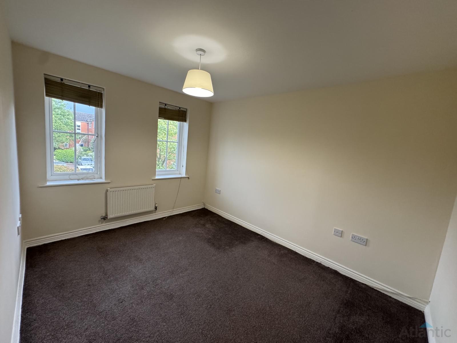 Flat Hevingham Drive in London