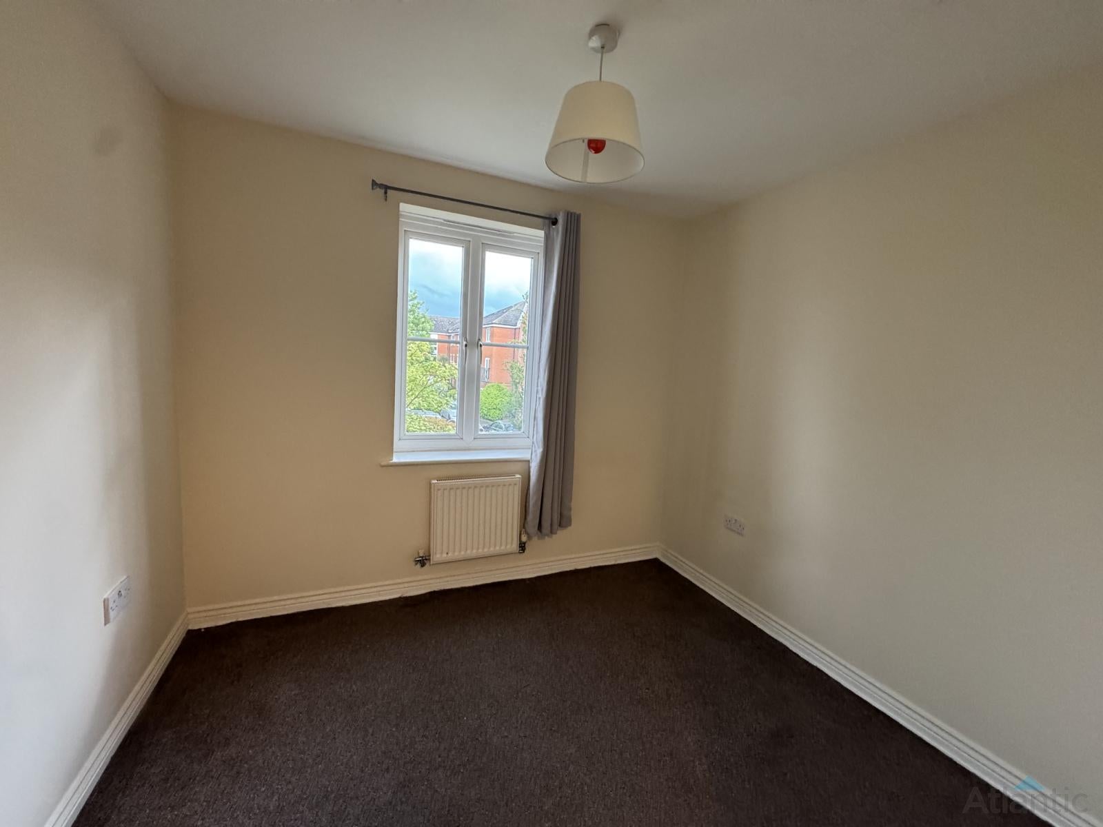Flat Hevingham Drive in London