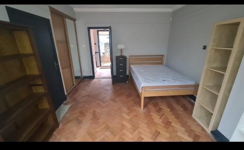 Room Violet Lane in Greater London