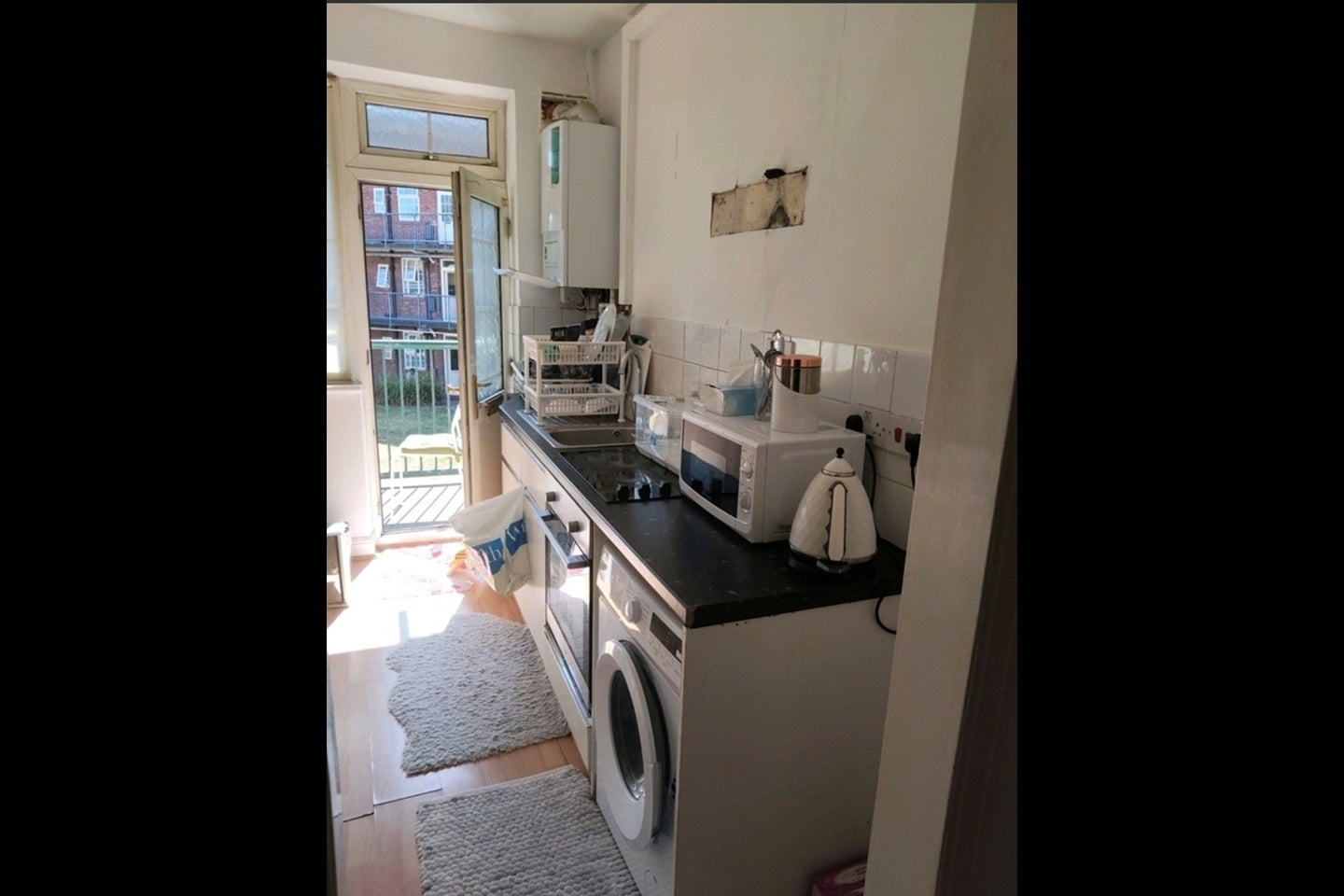 Room Shirehall Lane in Greater London