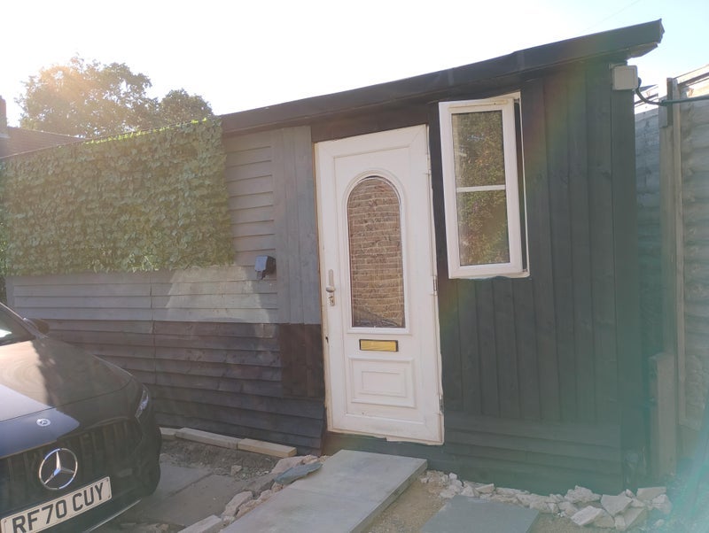Room Wrenthorpe Road in Greater London