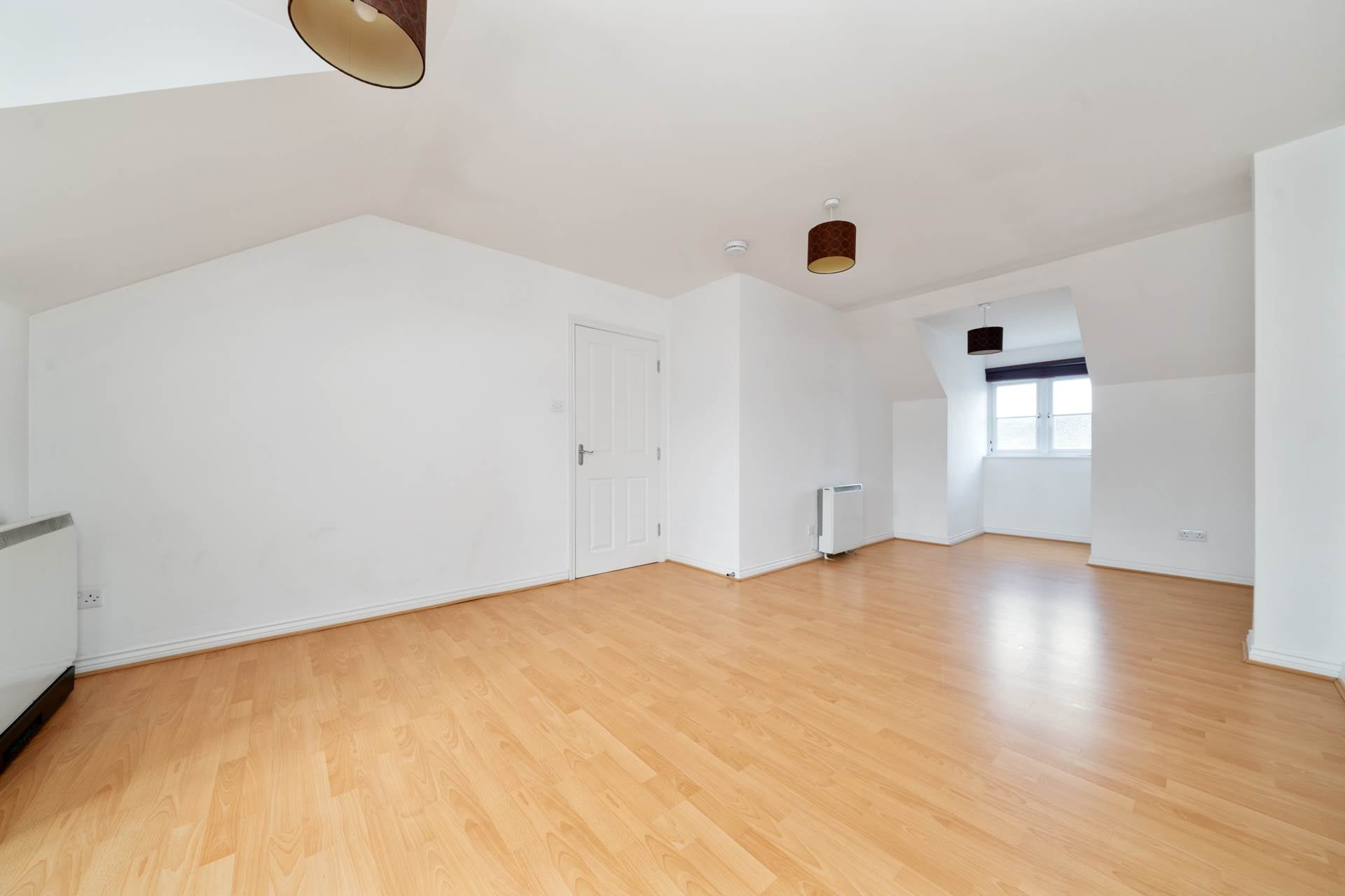 Flat Barclay Avenue in Elderslie