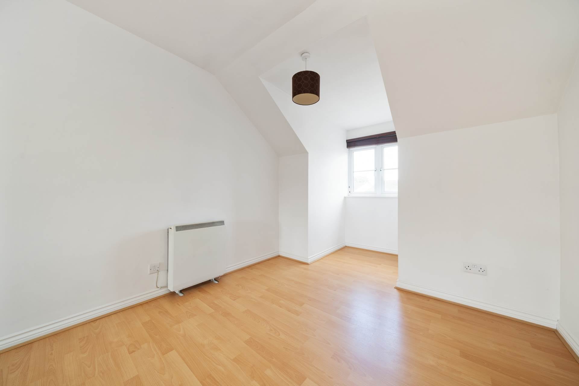 Flat Barclay Avenue in Elderslie