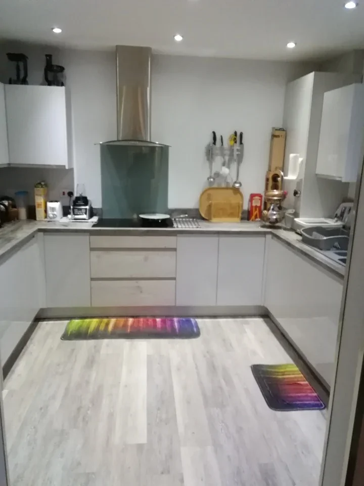 Room Summerfield Crescent in Birmingham