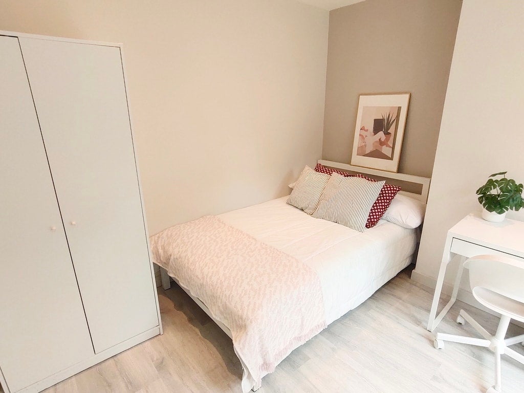 Room Bonner Hill Road in Greater London