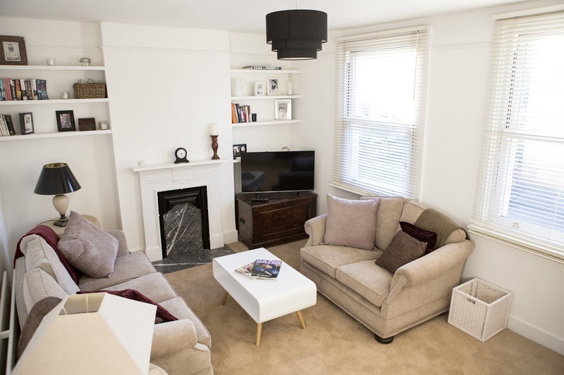 Room Merchland Road in Greater London