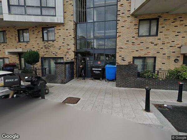 Room Canterbury Road in Greater London