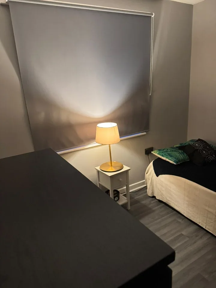 Room Canterbury Road in Greater London