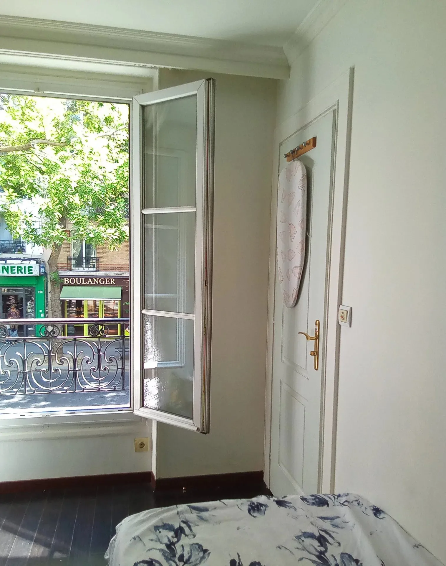 Flat Rue Saint-Denis in Paris
