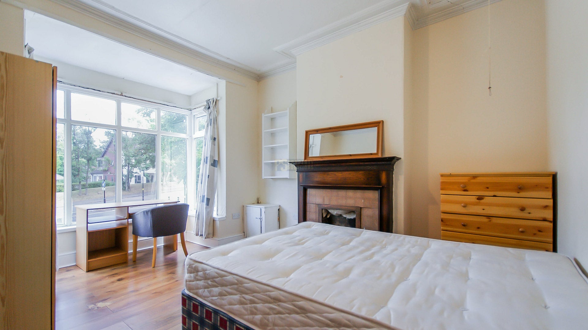 Room Bournbrook Road in Birmingham