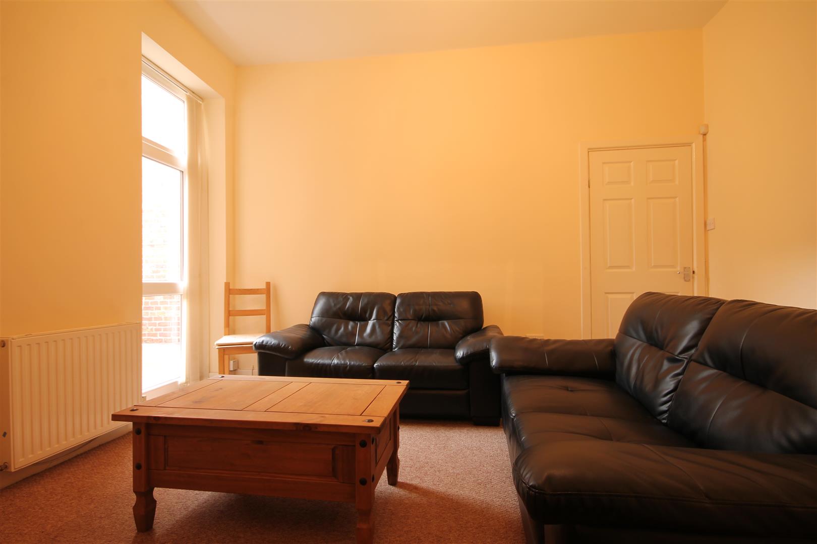 Flat Grosvenor Road in Newcastle upon Tyne