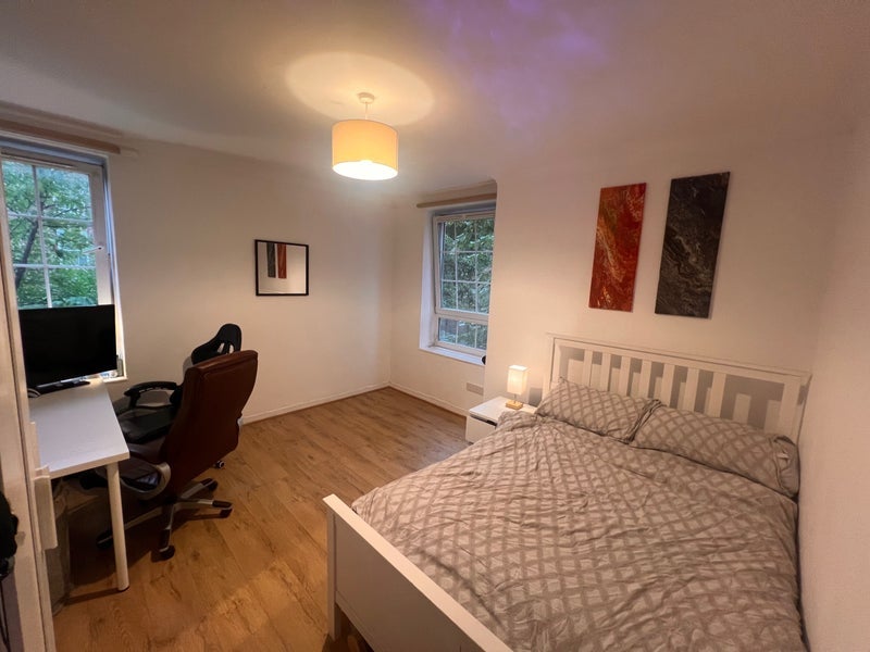 Room Manciple Street in Greater London