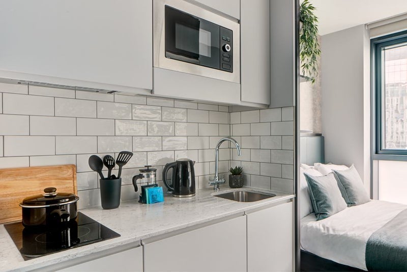 Flat Crossharbour Plaza in Greater London