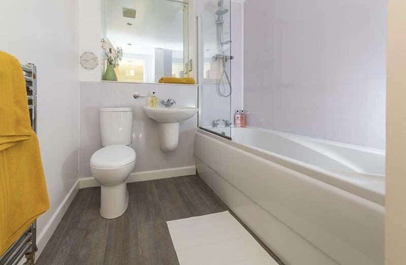 Room Waterside Place in Glasgow