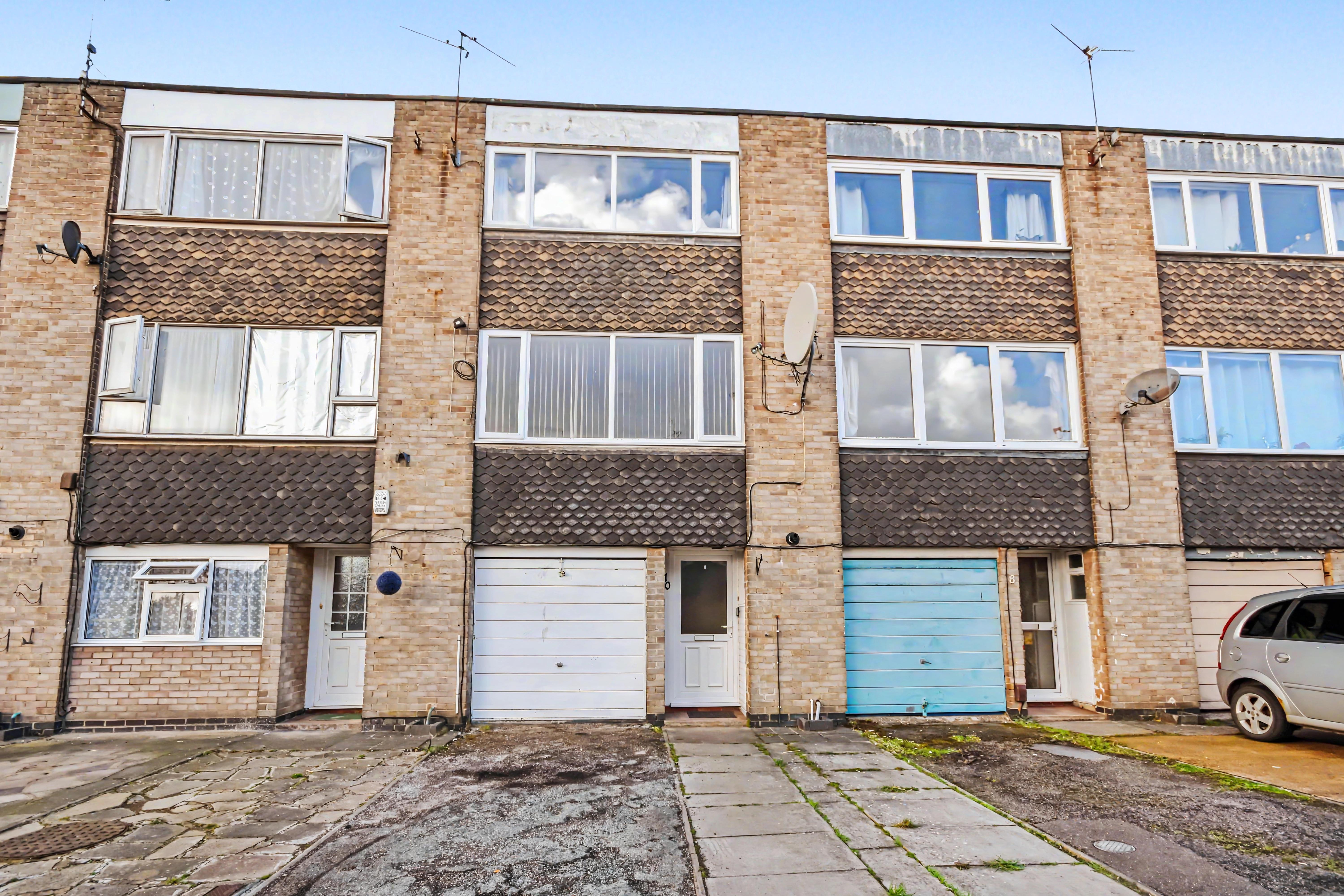 House Teviot Close in Corby
