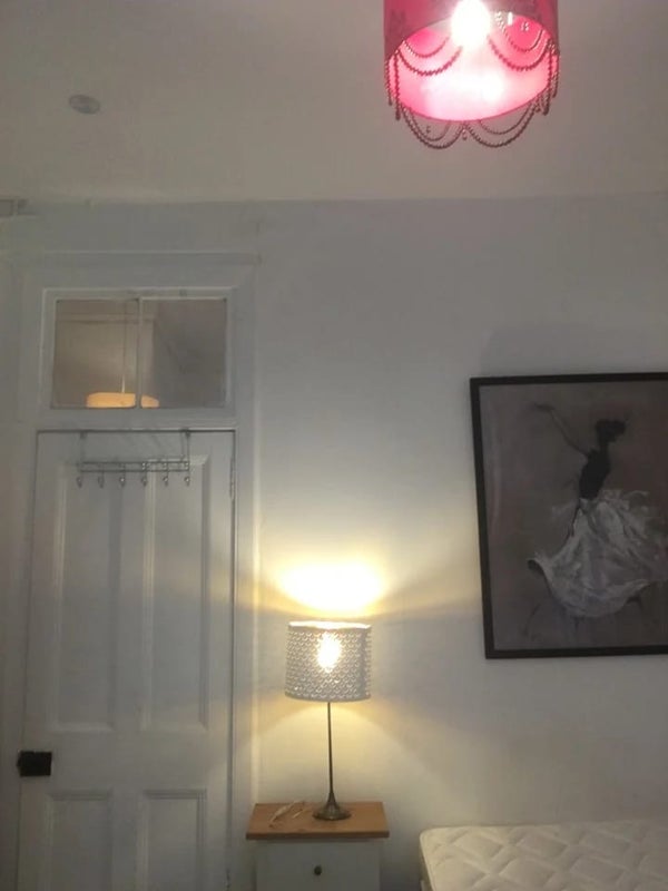 Room Caird Drive in Glasgow