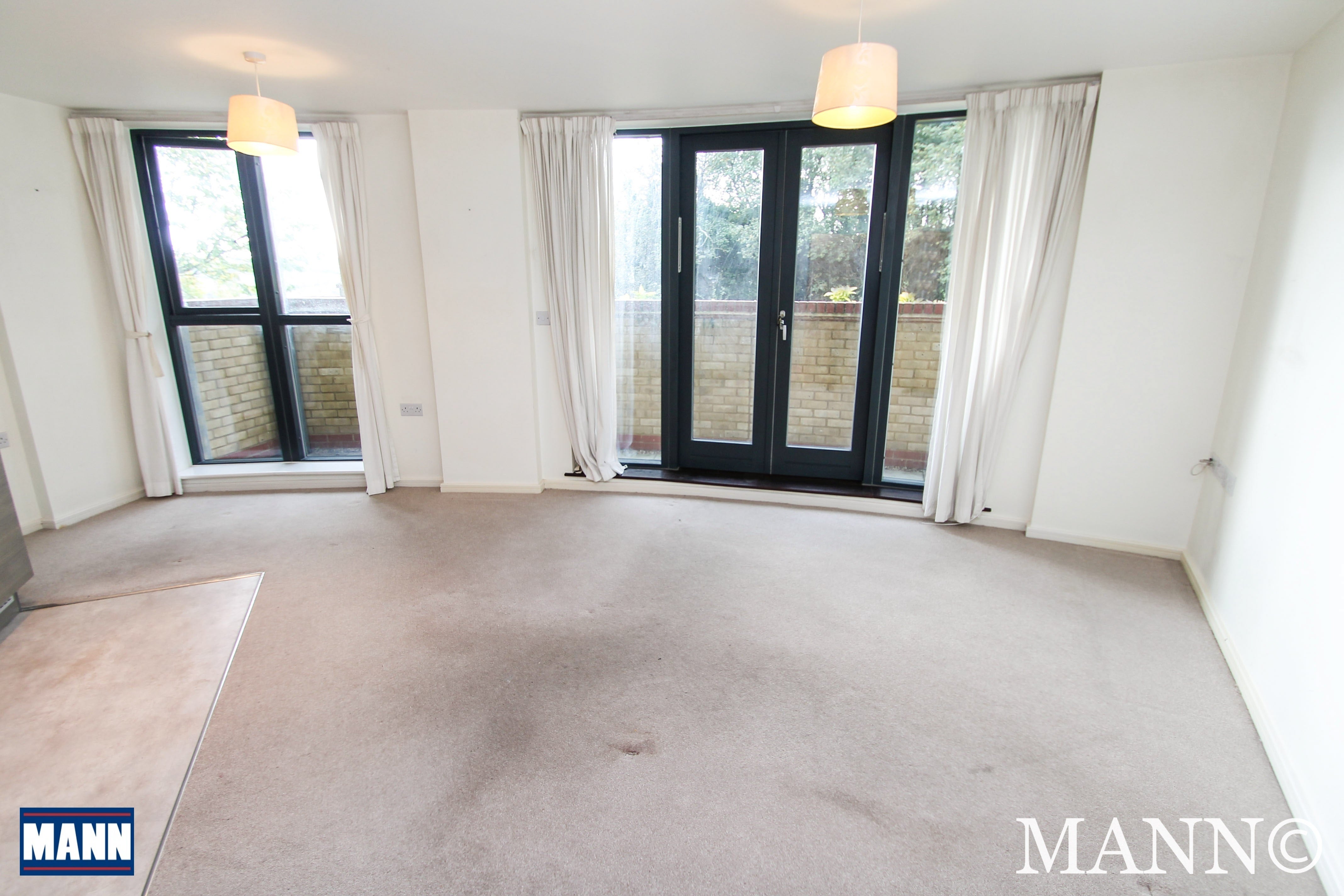 Flat Waterstone Way in Dartford
