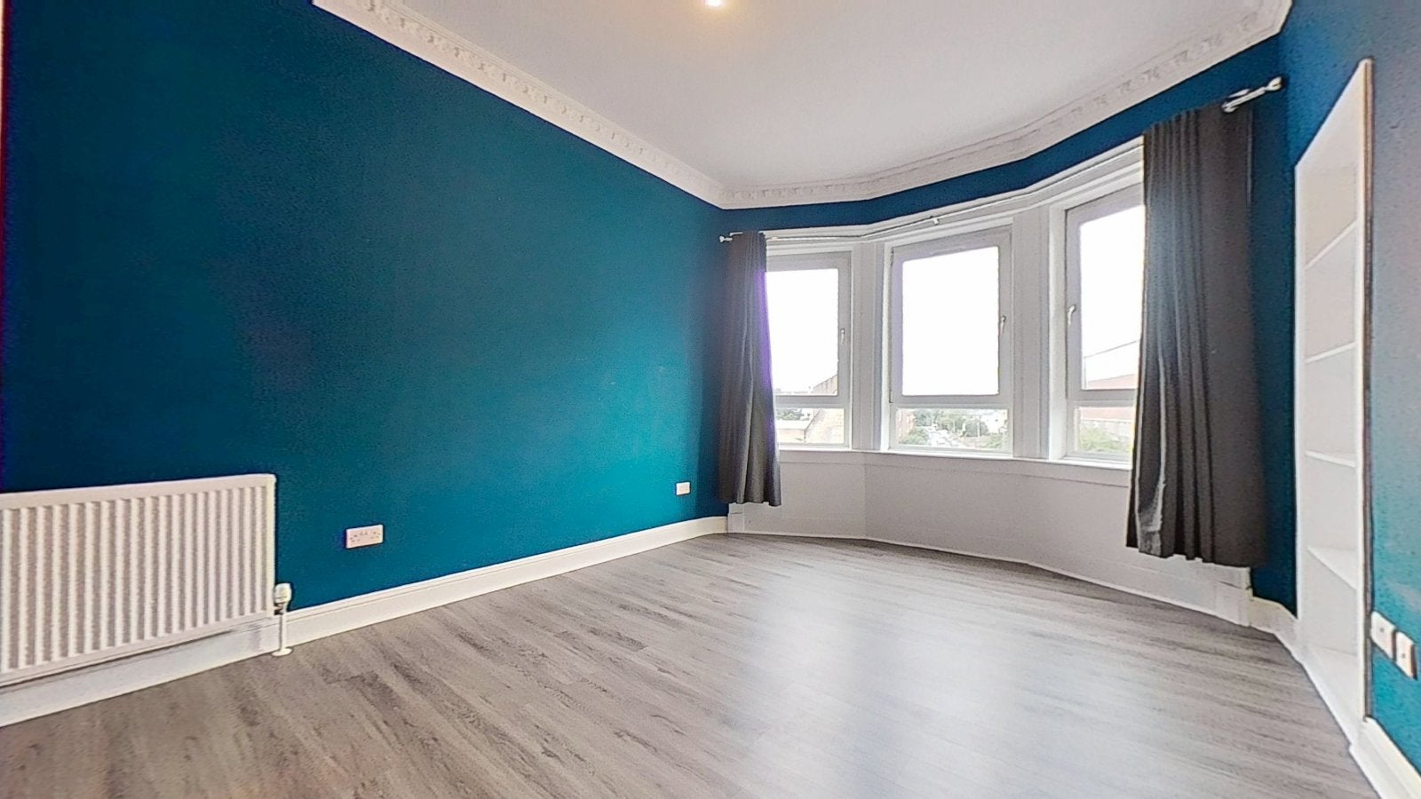 Flat Alexandra Parade in Glasgow